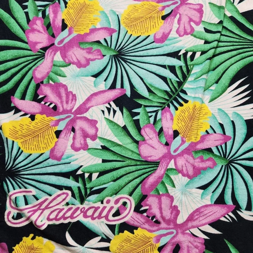 Vintage Hawaii Tropical Leaf Pink Floral Large Beach Towel 67.5” X 40”